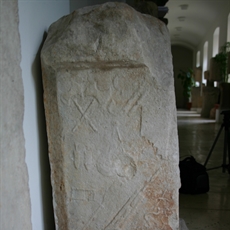 A votive altar dedicated to Isis